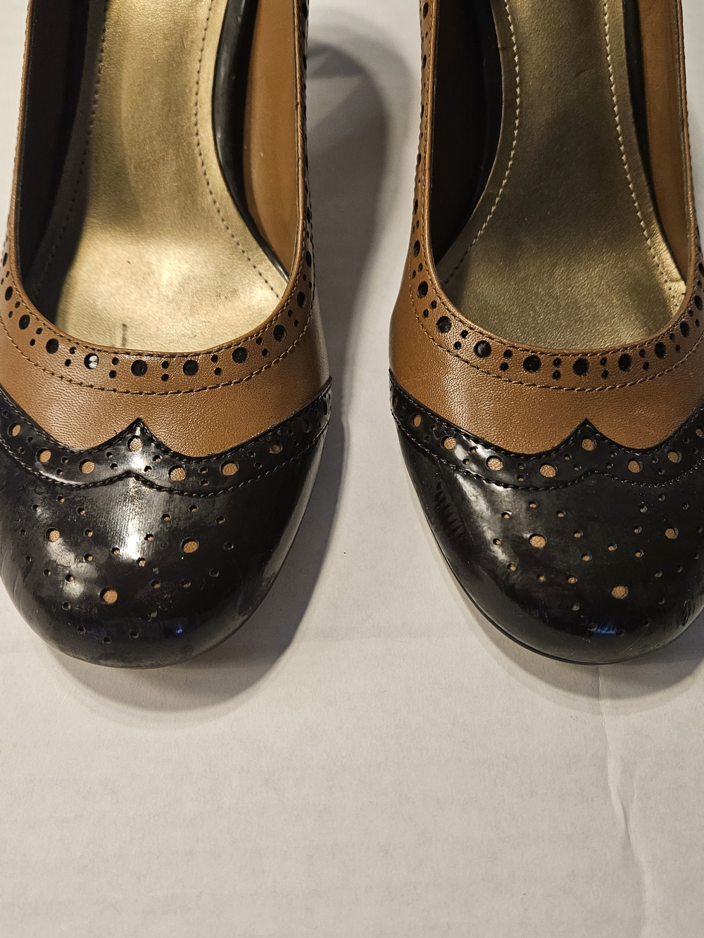 Franco Sarto Two-Tone Brown and Black Brogue Kitten Heels - Picture 2 of 8